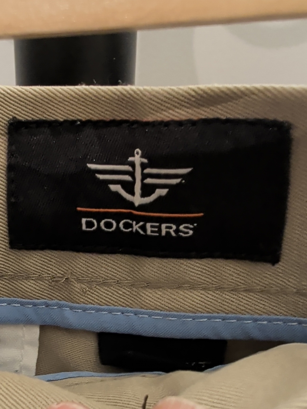 Dockers Men's Light Khaki Straight Fit Flat Front Chino Pants Size 32x30 - Picture 2 of 11